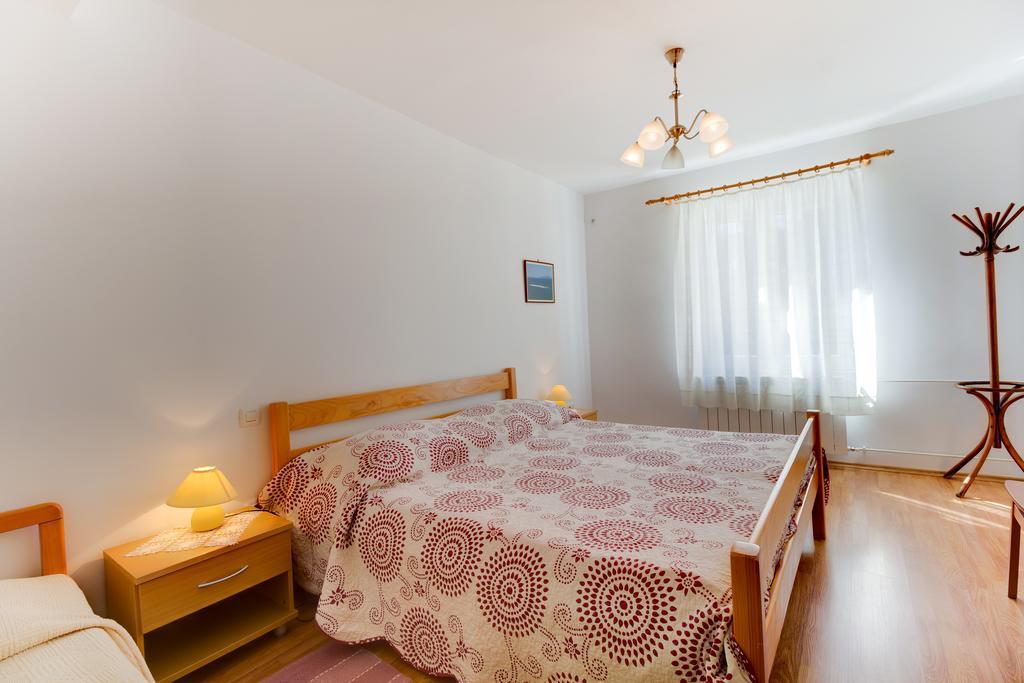 Apartmani Dorita 말리로시니 외부 사진